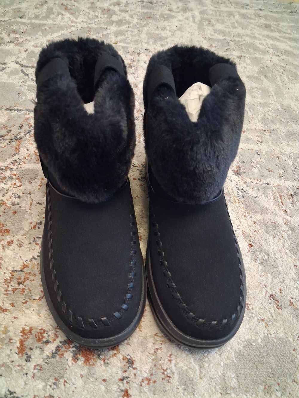 Hey Dude Women's Black Faux Fur Cuffed Slip-On Slippers